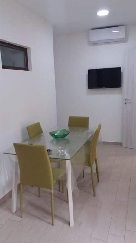 קאסטלמארה דל גולפו Casa Verde מראה חיצוני תמונה