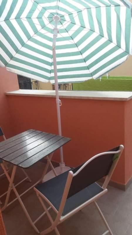 קאסטלמארה דל גולפו Casa Verde מראה חיצוני תמונה